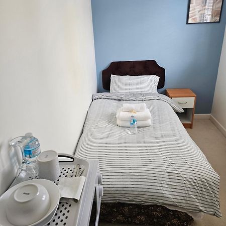 Extra Large Bedroom Dartford Exterior foto