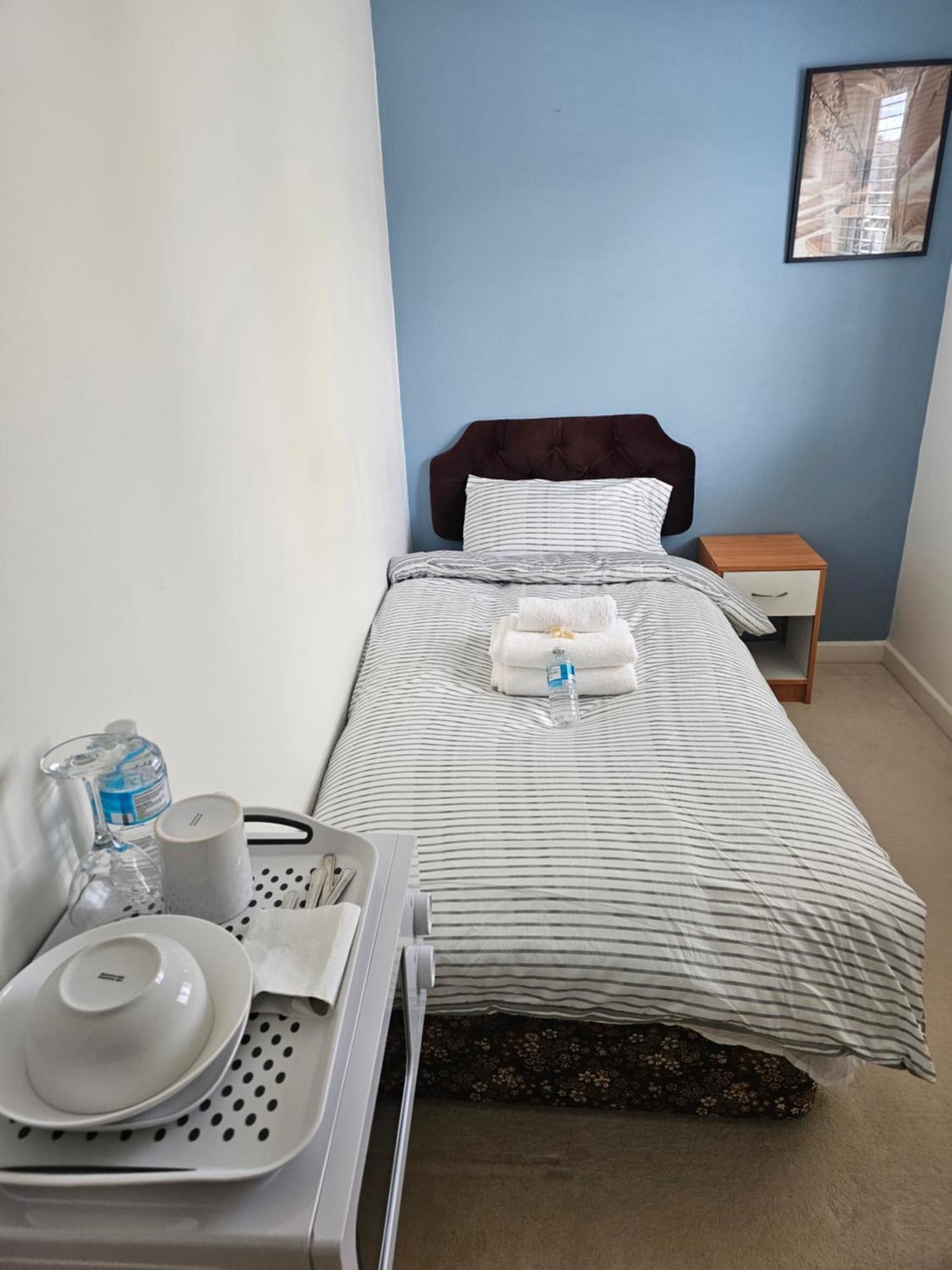 Extra Large Bedroom Dartford Exterior foto
