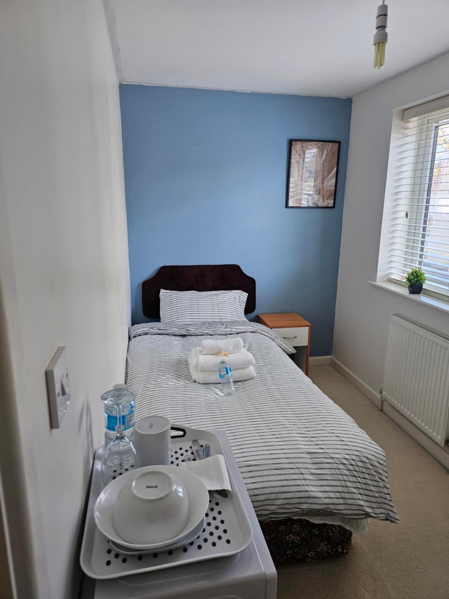 Extra Large Bedroom Dartford Exterior foto